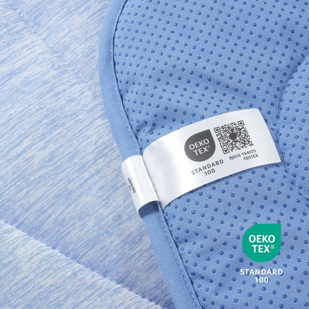 Pet Cooling Mat Instant Cooling Fabric Waterproof & Non-Slip Backing