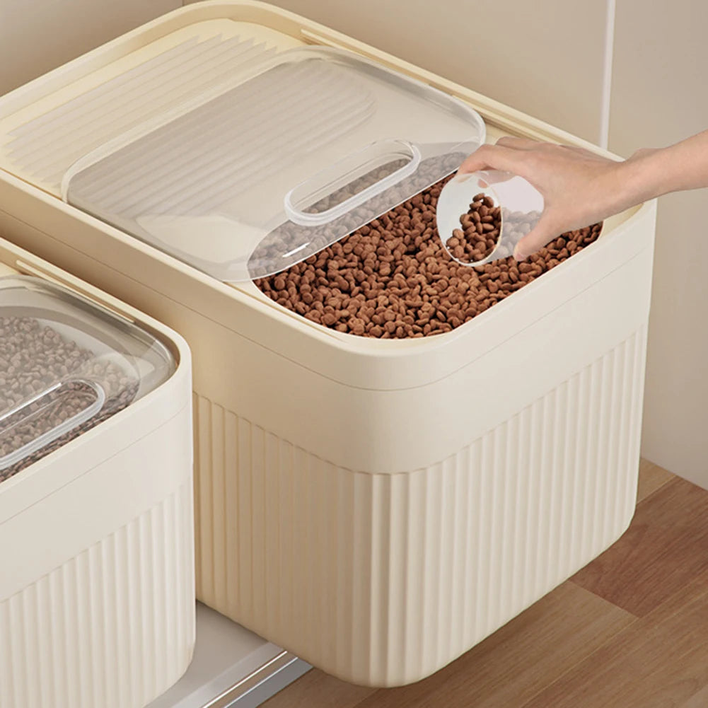 Pet Food Container Airtight Locking Lid BPA-Free