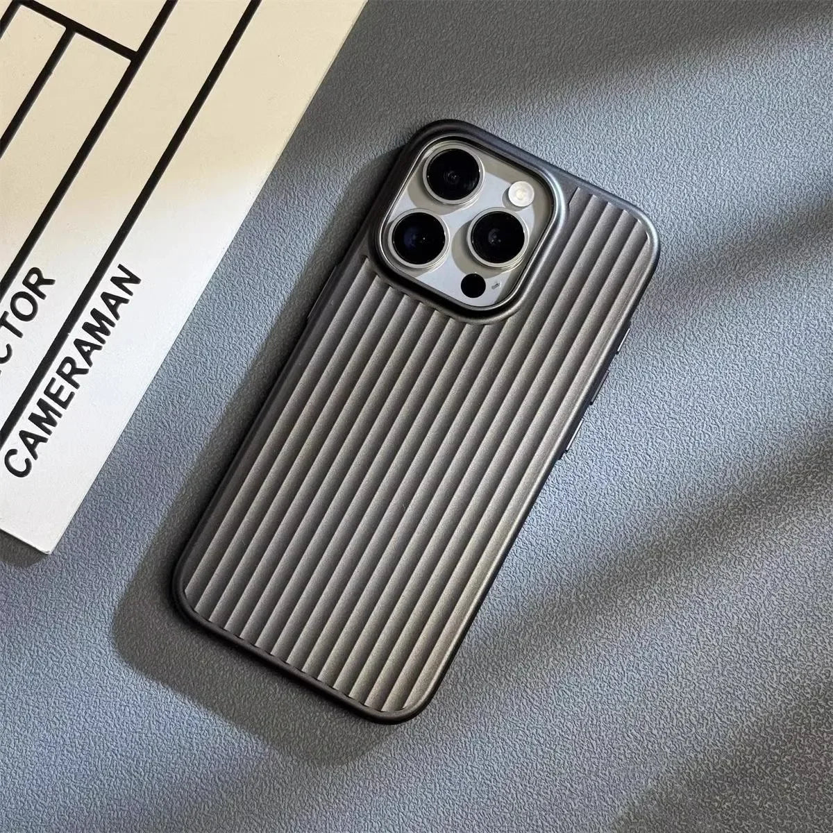 Phone Case Ultra-Thin Shock-Absorbent Anti-Fingerprint