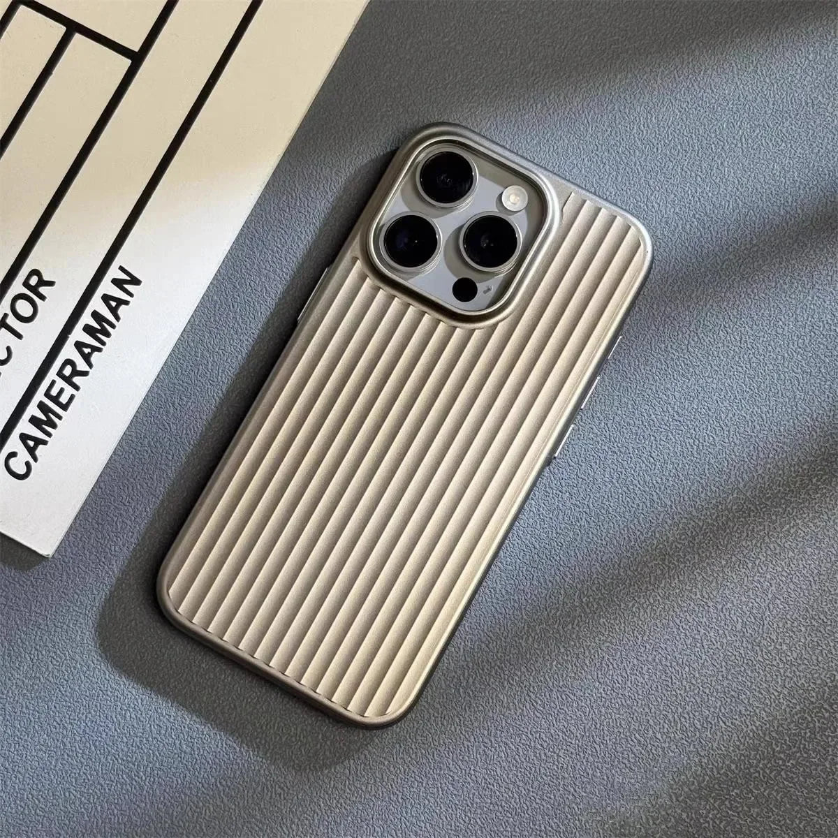 Phone Case Ultra-Thin Shock-Absorbent Anti-Fingerprint