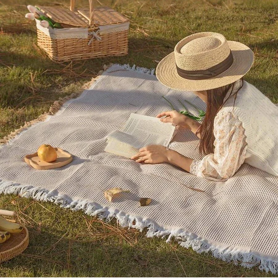 Picnic Blanket Woven Checkered & Tassel Trim Foldable Polyester
