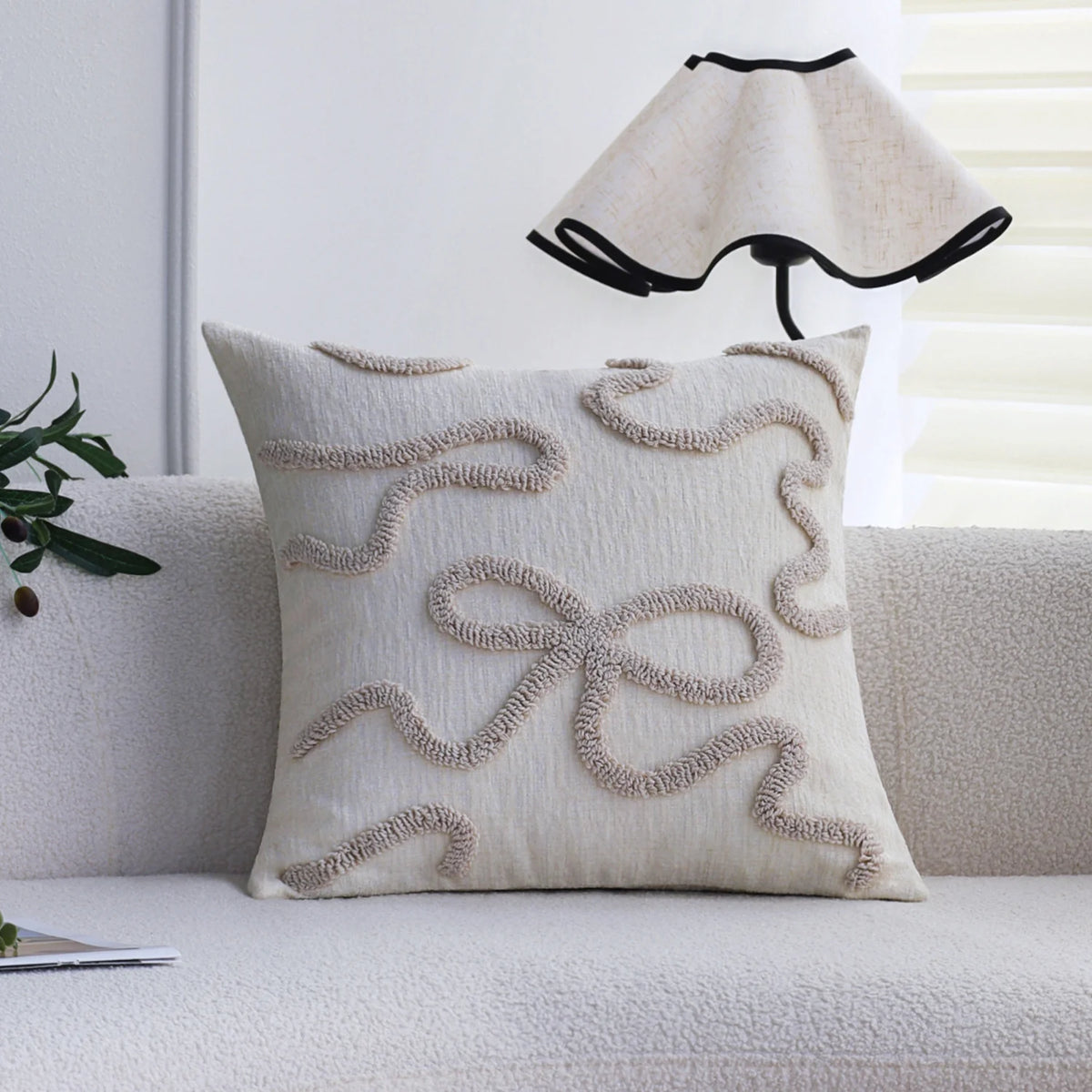 Pillow Cover Cotton-Linen Curved Tufted Hidden Zipper