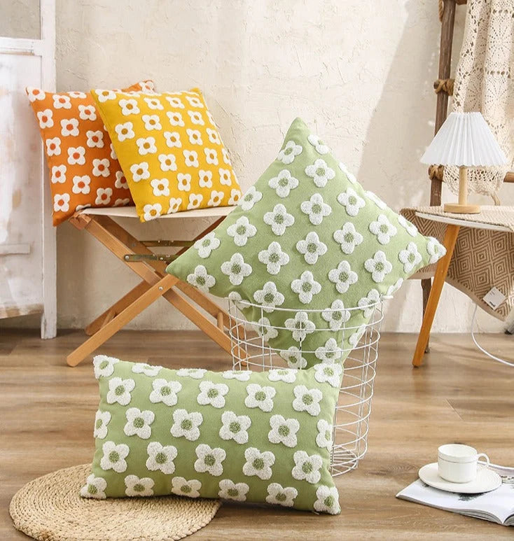 Pillow Cover Hand-Embroidered Daisy 100% Cotton Invisible Zipper