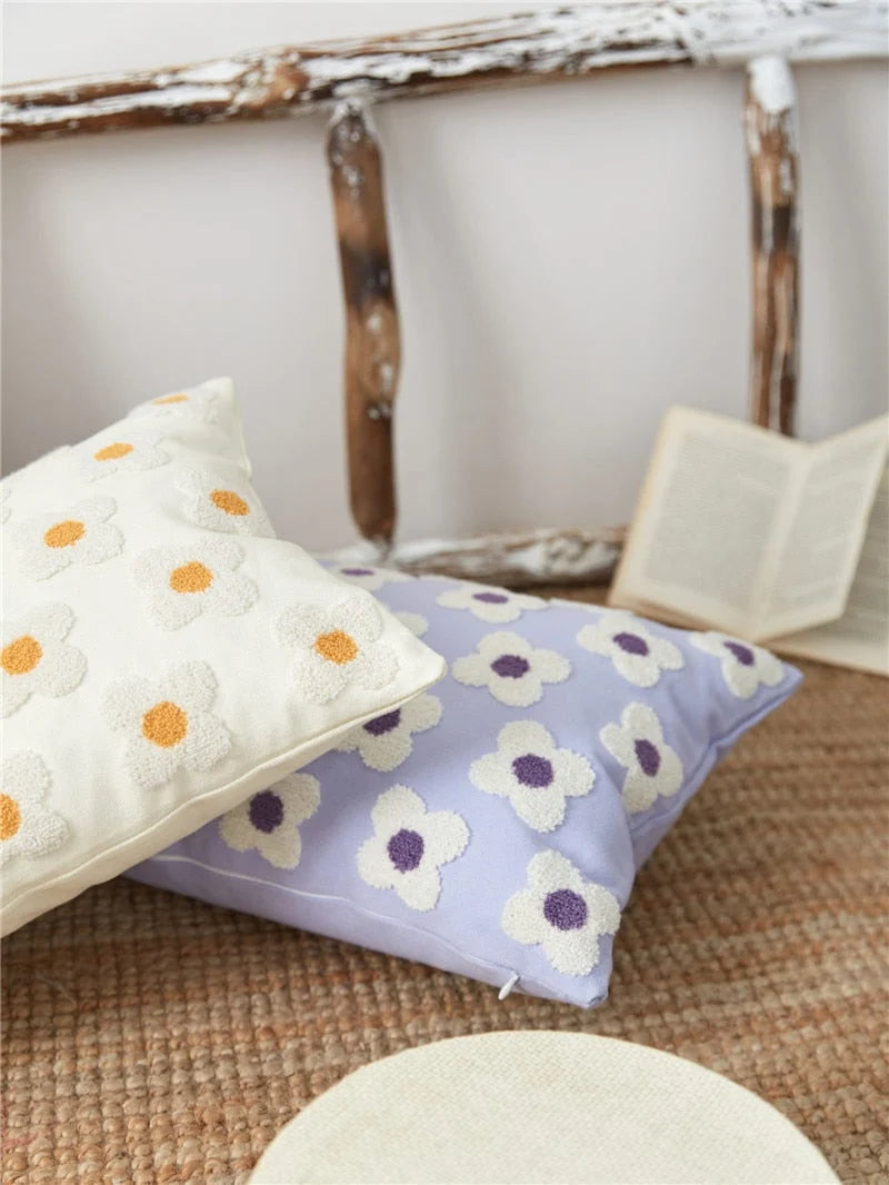 Pillow Cover Hand-Embroidered Daisy 100% Cotton Invisible Zipper