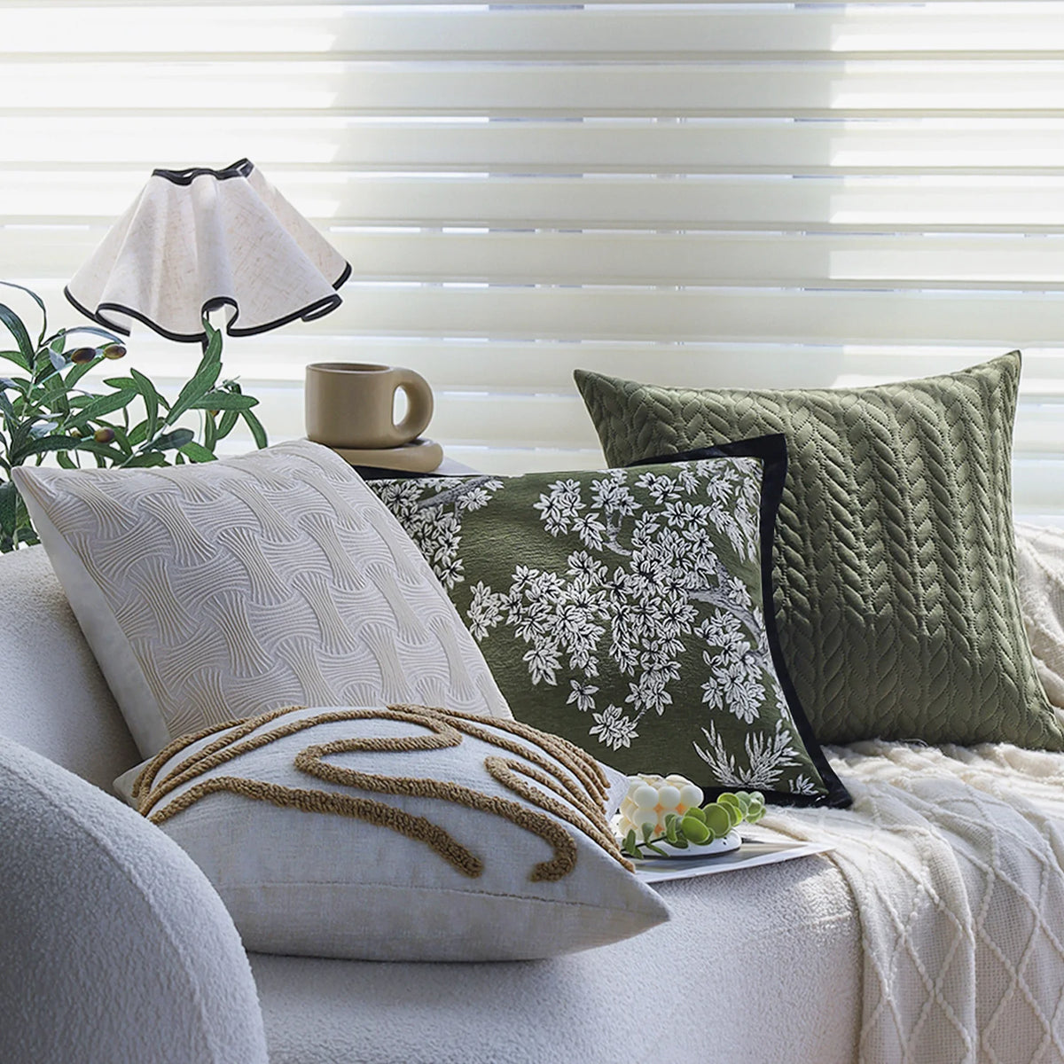 Pillow Cover Hand-Tufted Loops Cotton-Linen 18x18