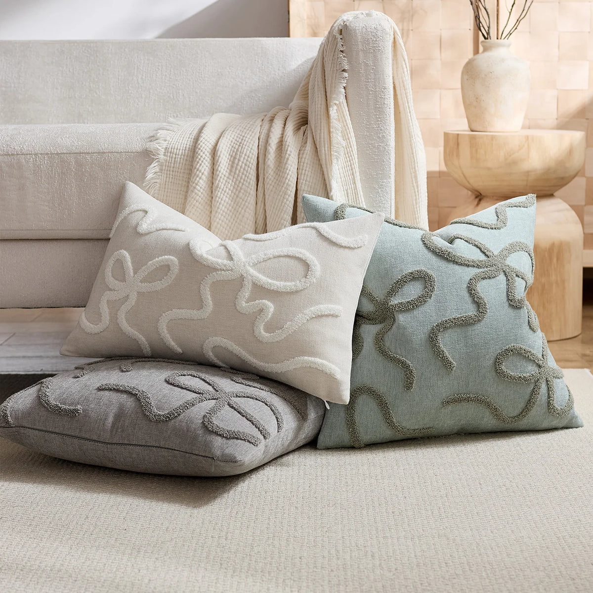 Pillow Cover Linen-Blend Raised Chenille Applique Hidden Zipper