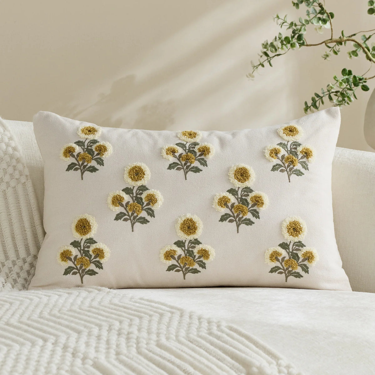 Pillow Cover Tufted Floral Embroidery Cotton-Linen Hidden Zipper