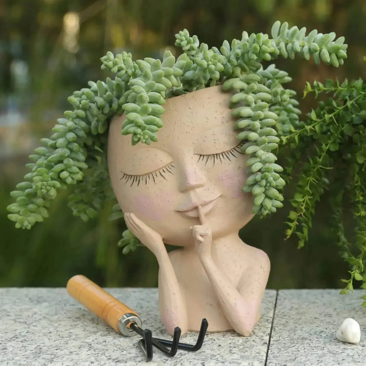 Planter Ceramic Sculpted Face Compact