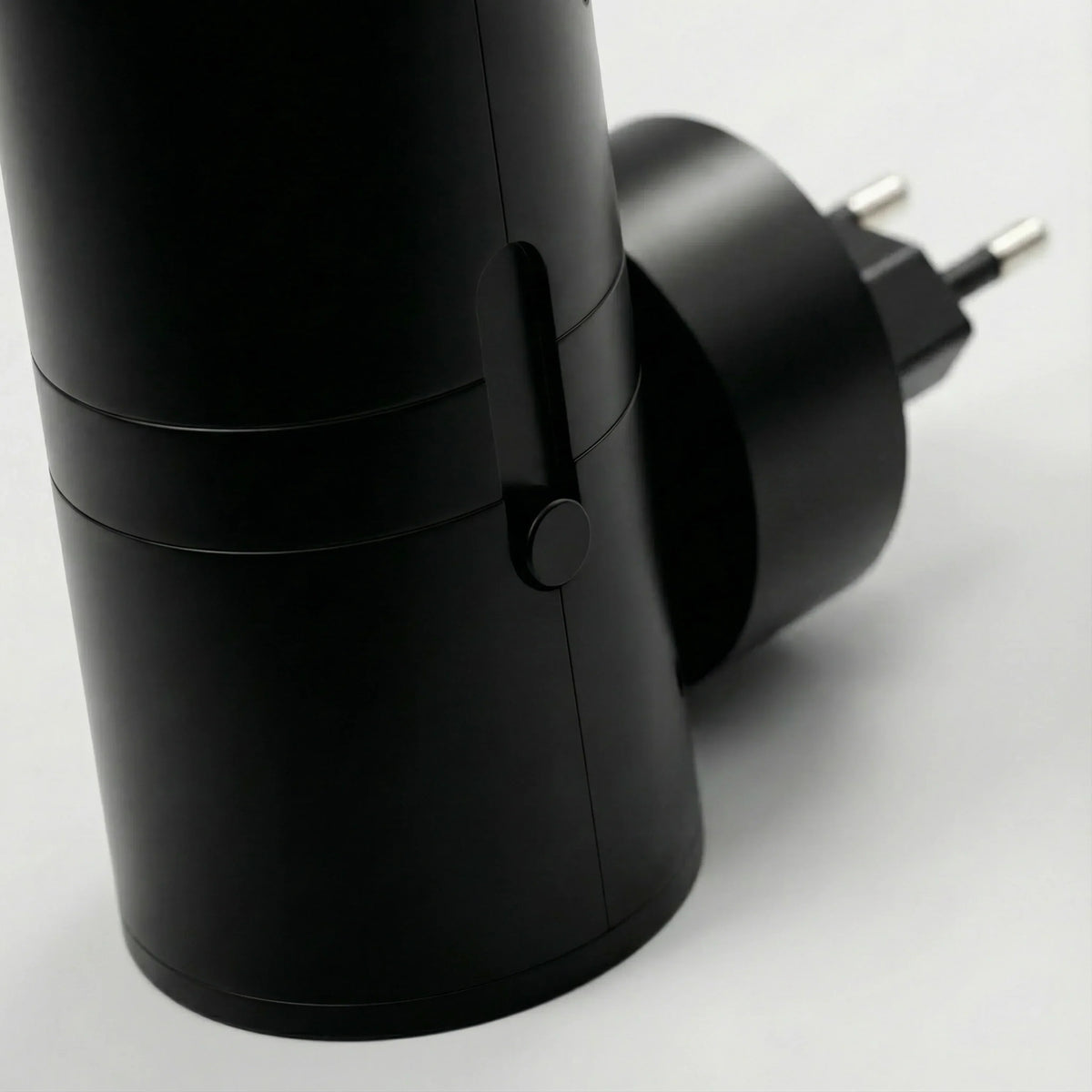 Plug-In Night Light Dimmable Warm White Day-Night Sensor
