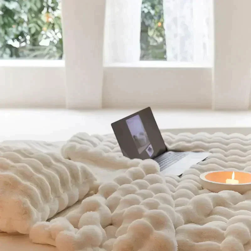 Plush Blanket Ultra-Soft Fleece Machine Washable