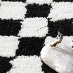 Plush Checkered Microfiber Bath Mat (Non-Slip Backing)
