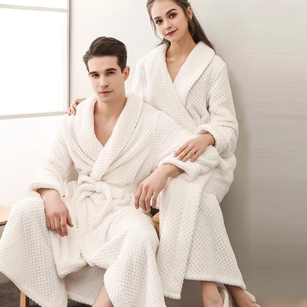 Plush Moisture-Absorbent Fleece Bathrobe (Open Placket & Pockets)