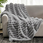 Plush Ribbed Lightweight Throw Blanket (Four-Season)