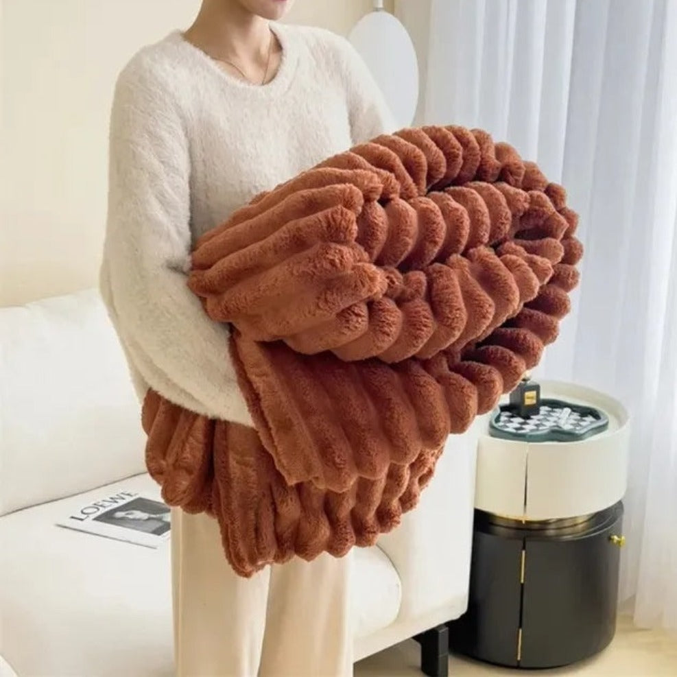 Plush Ribbed Lightweight Throw Blanket (Four-Season)