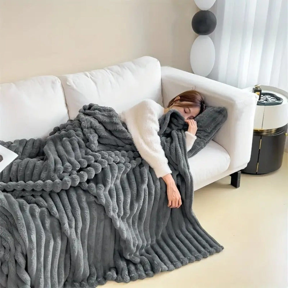 Plush Ribbed Lightweight Throw Blanket (Four-Season)