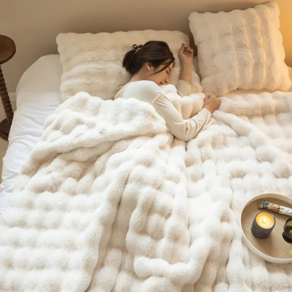 Plush Throw Blanket Ultra-Soft Machine Washable