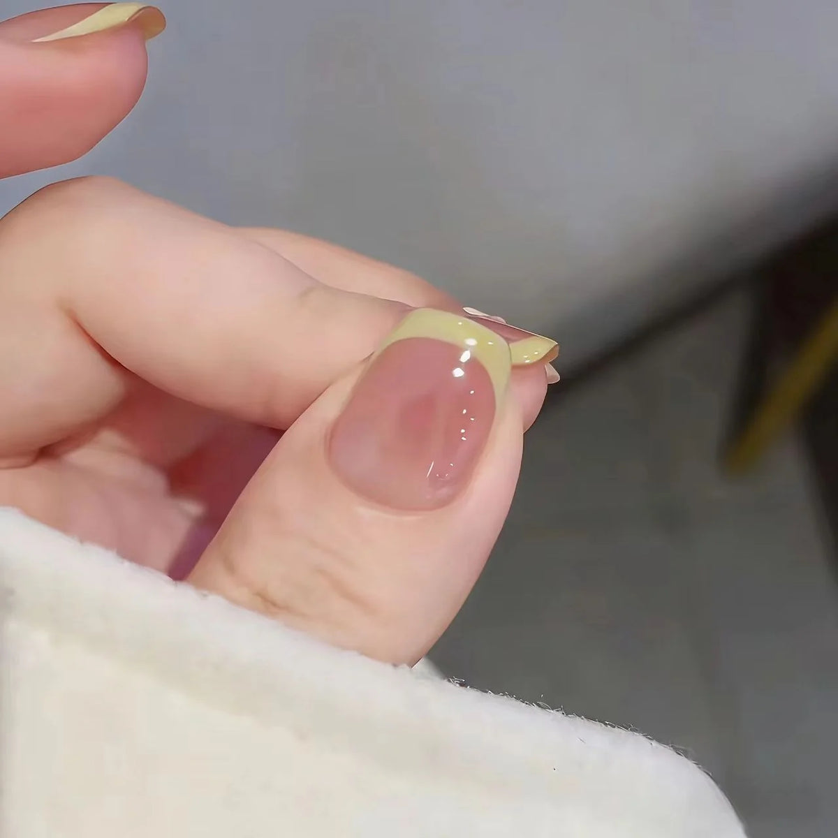 Press-On Nail Extensions Acrylic Floral Easy Apply & Remove