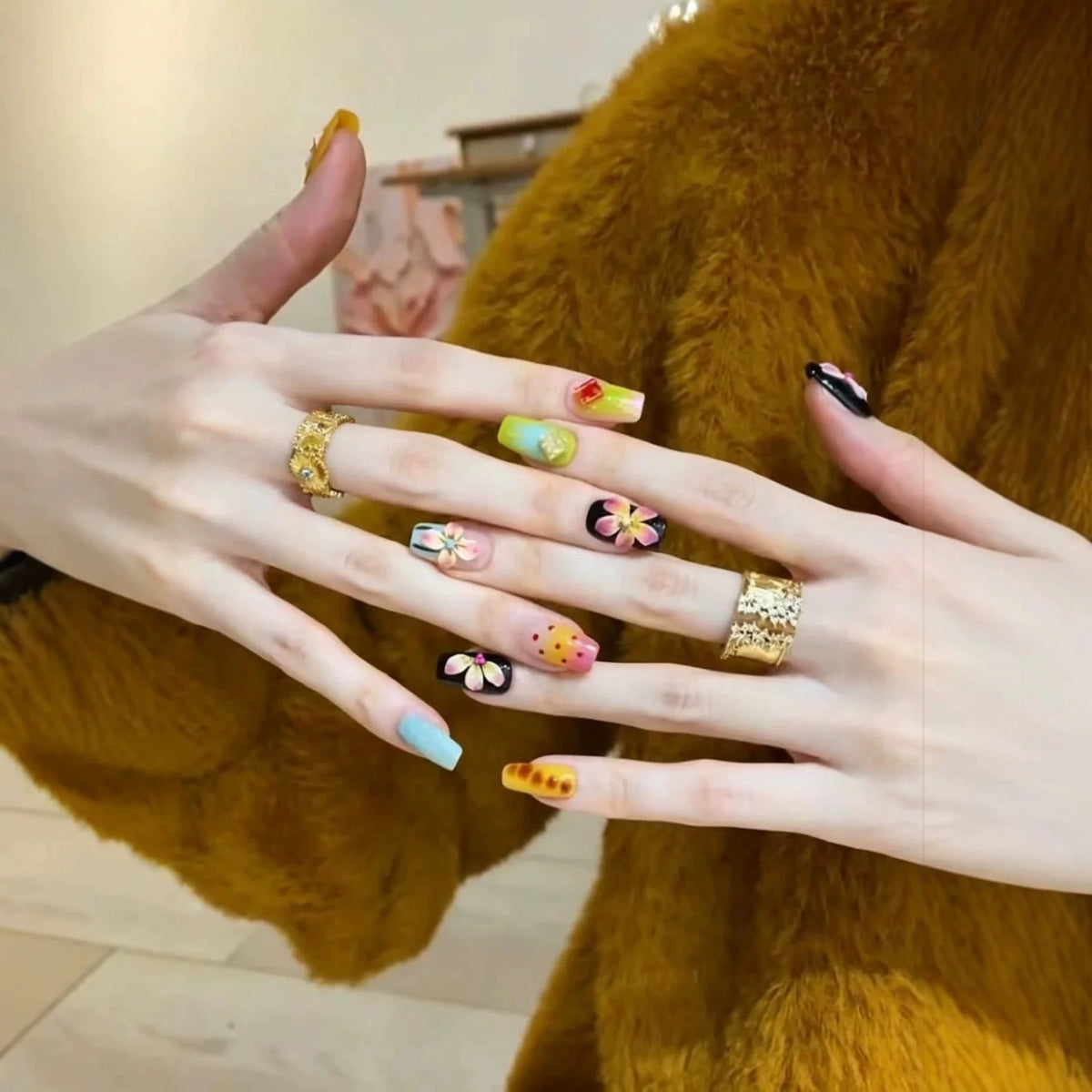 Press-On Nail Extensions Floral Design Easy Application & Comfort Fit
