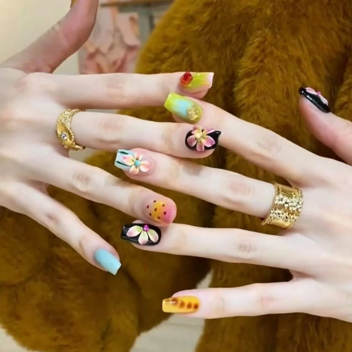 Press-On Nail Extensions Floral Design Easy Application & Comfort Fit