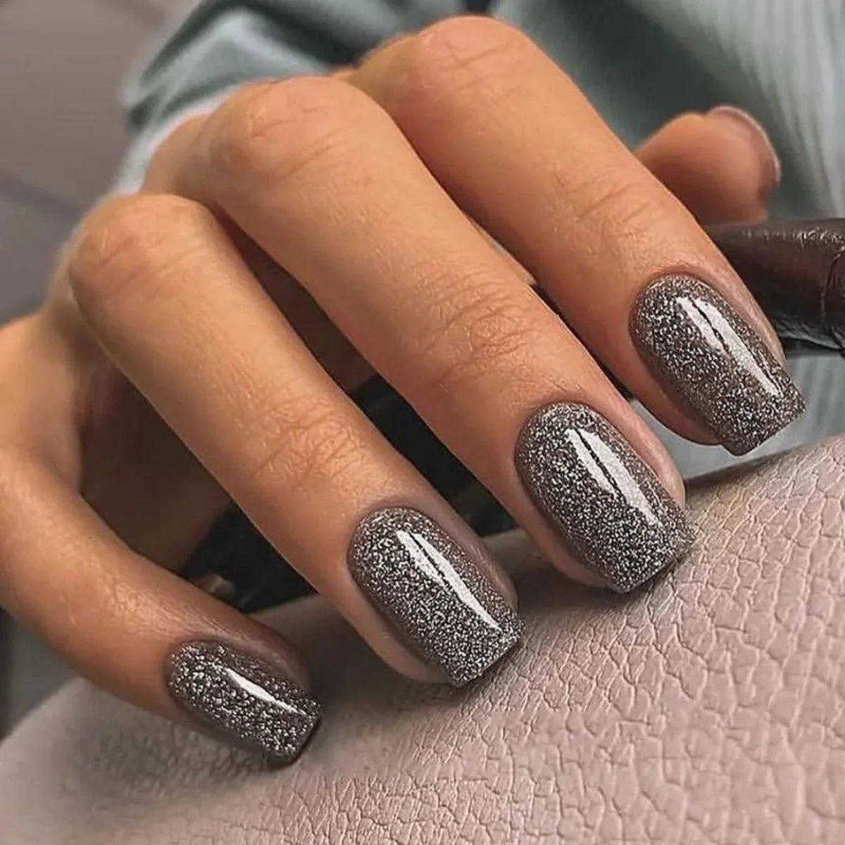 Press-On Nail Extensions Glitter Finish Reusable & Non-Toxic