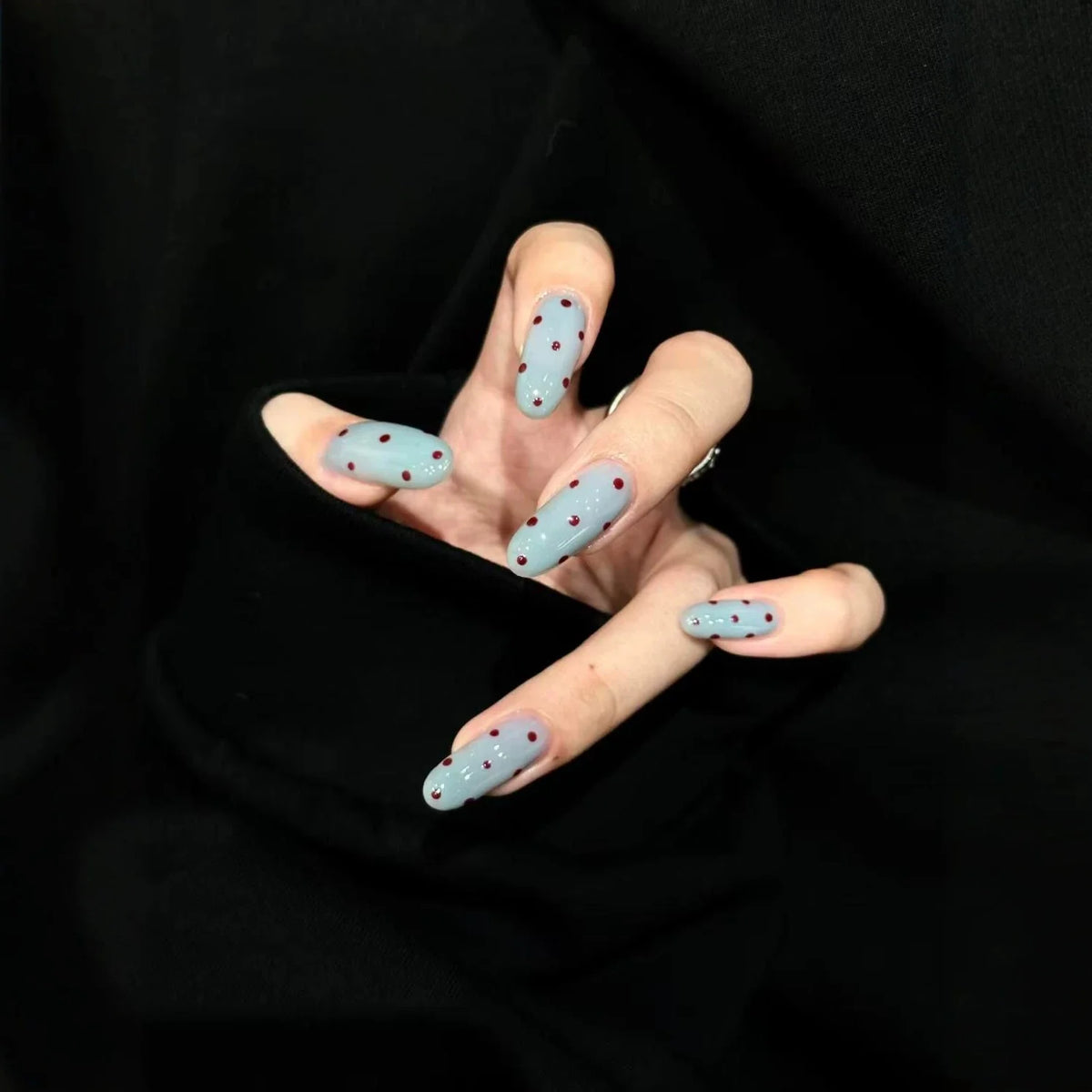 Press-On Nail Extensions Glue-Free Floral & Dot Design