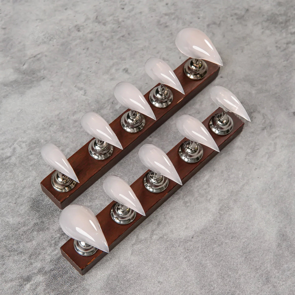 Press-On Nail Extensions Short Claw Reusable No Glue