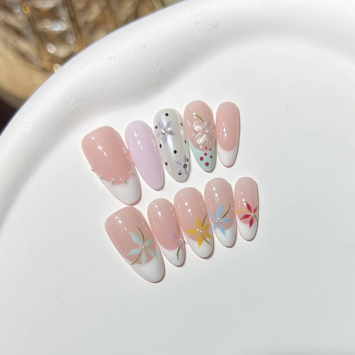 Press-On Nail Kit Easy Application & Long-Lasting Wear