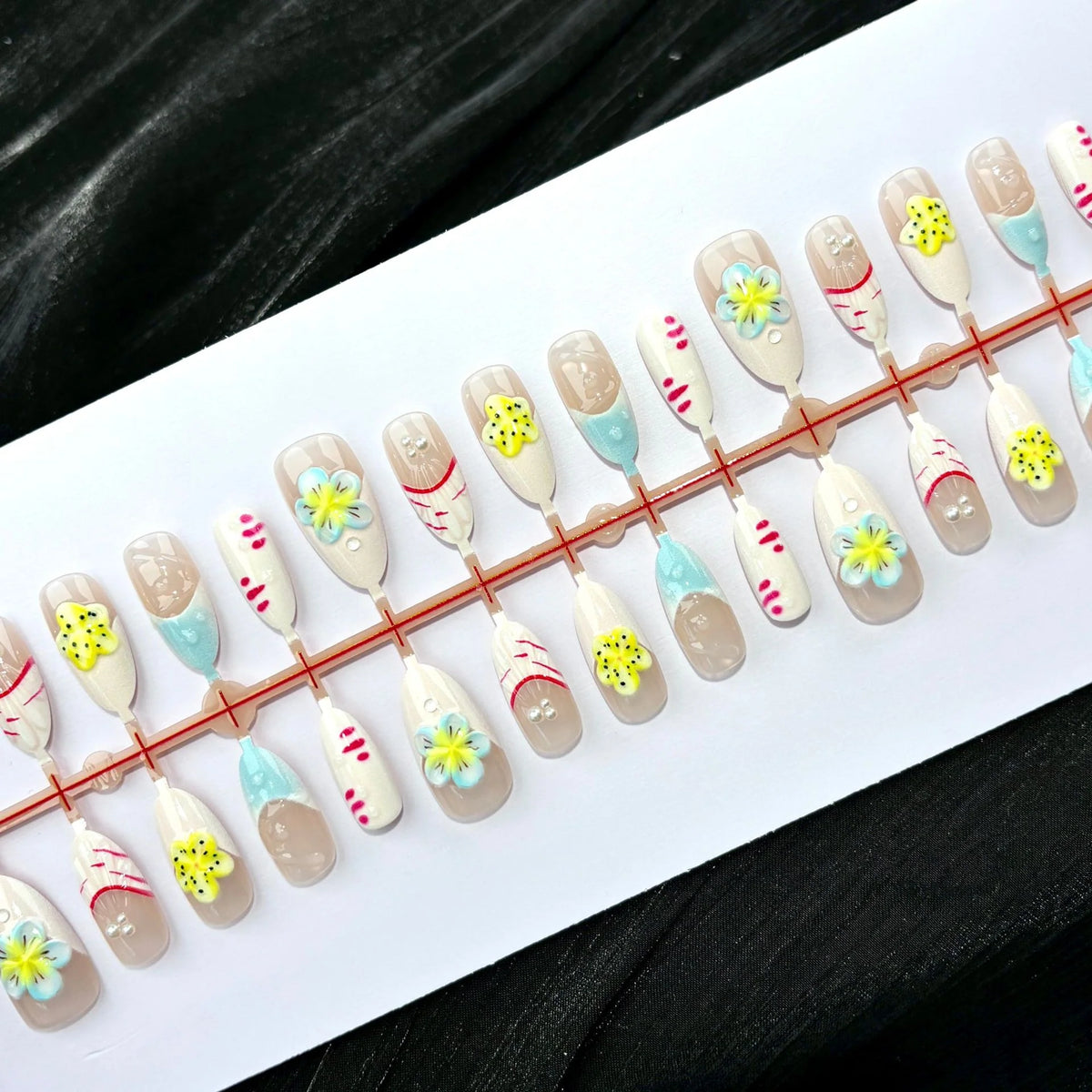 Press-On Nail Kit Floral Designs Salon-Quality Finish