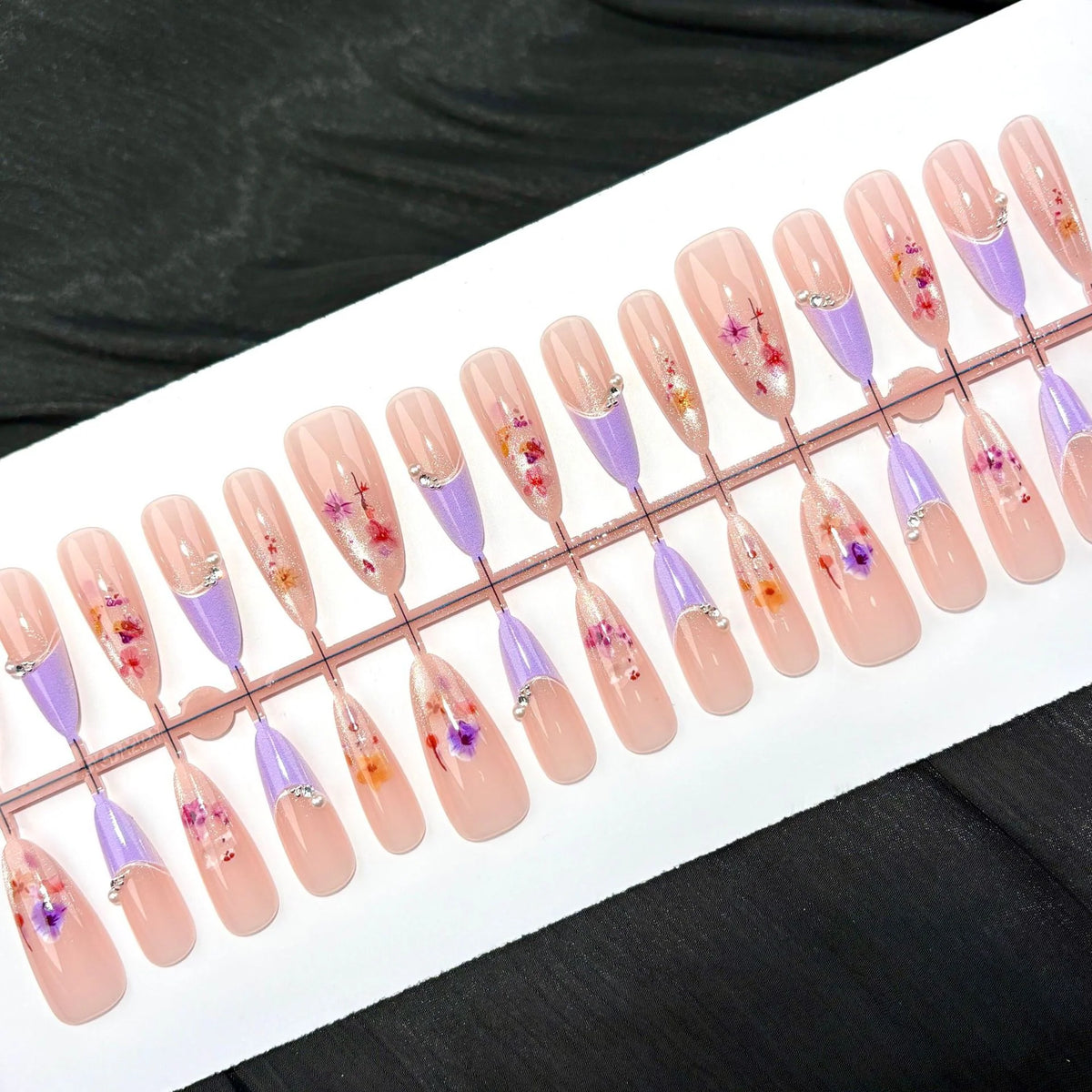 Press-On Nail Kit Floral Embellishments Quick-Apply Multiple Sizes