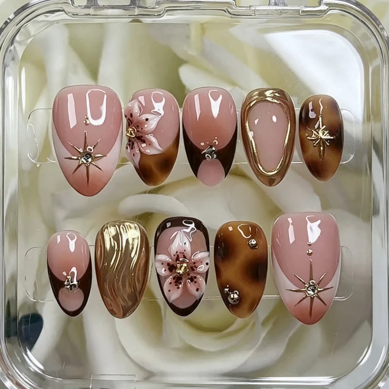 Press-On Nail Kit Floral & Gold Accents