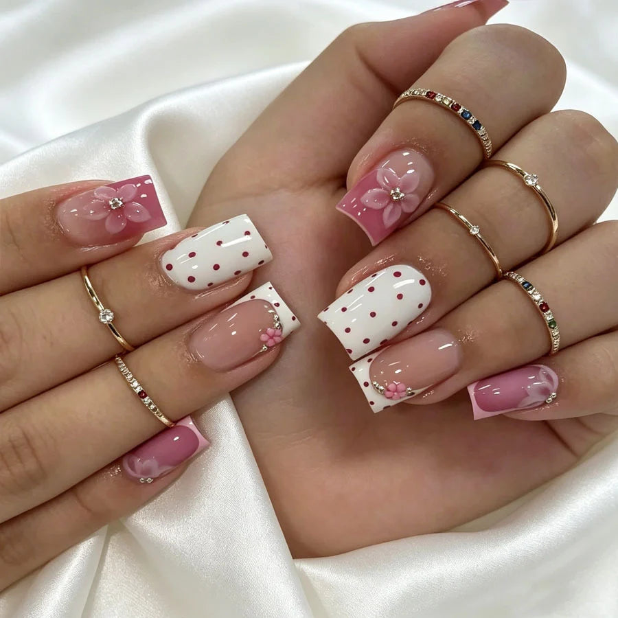 Press-On Nail Kit Floral & Polka Dot Long-Lasting Adhesive