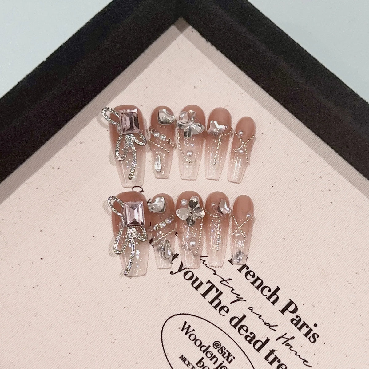 Press-On Nail Kit Rhinestone Floral Adhesive Tabs