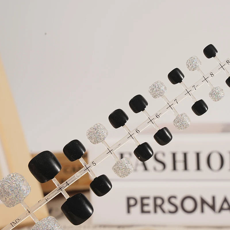 Press-On Nail Kit Sparkling Glitter & Multiple Sizes