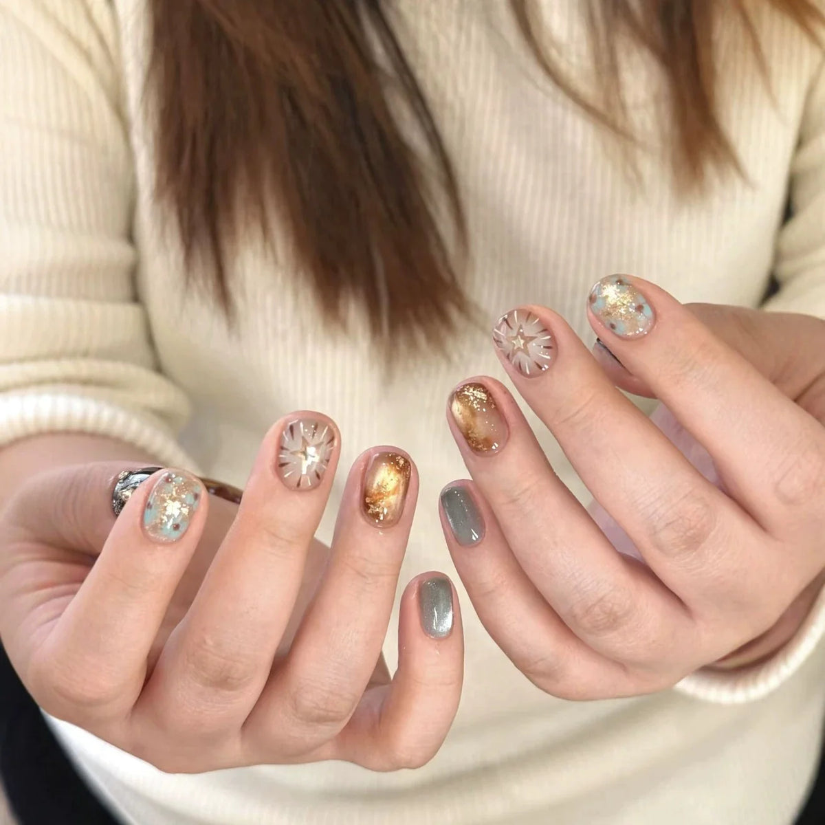 Press-On Nail Set 3D Floral Accents Easy Application