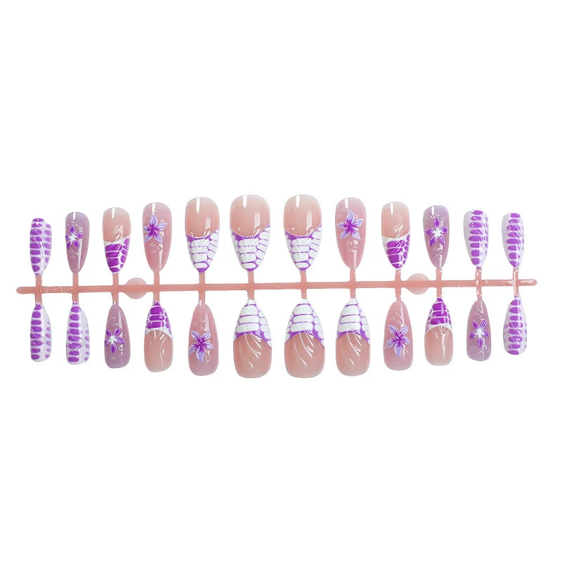 Press-On Nail Set Abstract Designs Long-Lasting & Comfortable Fit