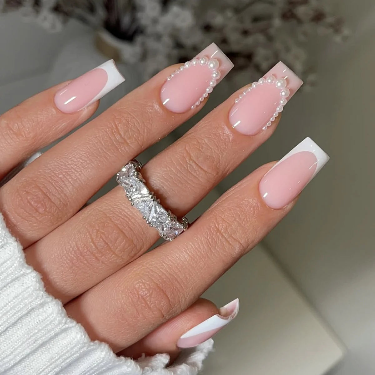 Press-On Nail Set Acrylic Pearl Accents Easy Application