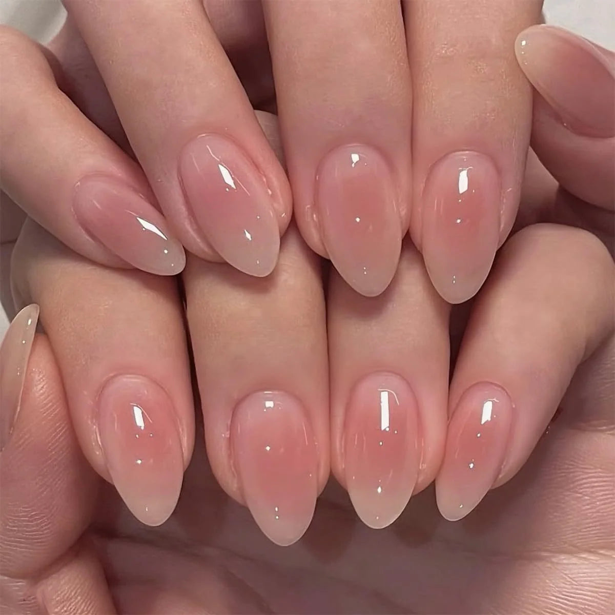 Press-On Nail Set Almond Shape High-Gloss Strong Adhesive