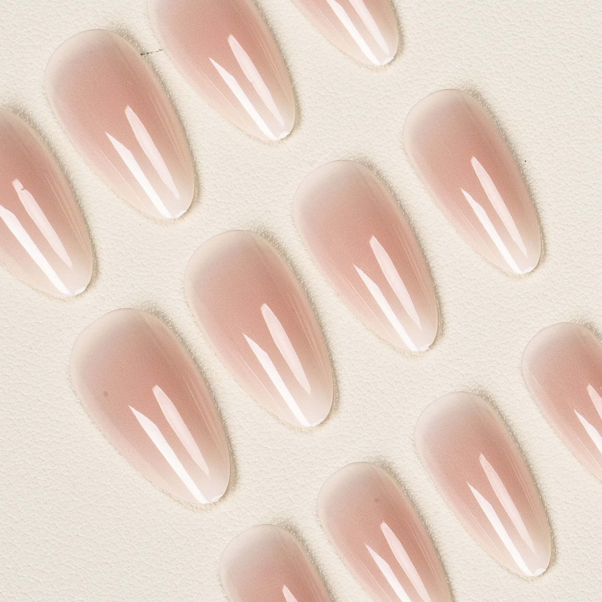 Press-On Nail Set Almond Shape High-Gloss Strong Adhesive