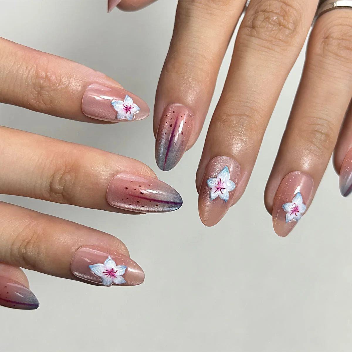 Press-On Nail Set Artistic Designs All-Size Fit