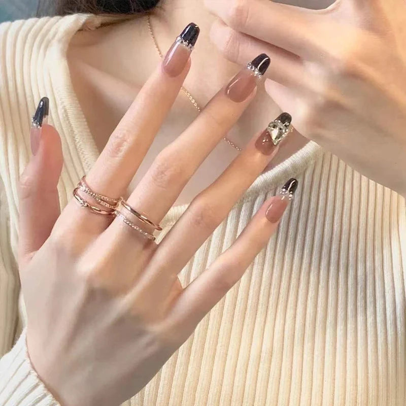 Press-On Nail Set Artistic Designs Long-Lasting