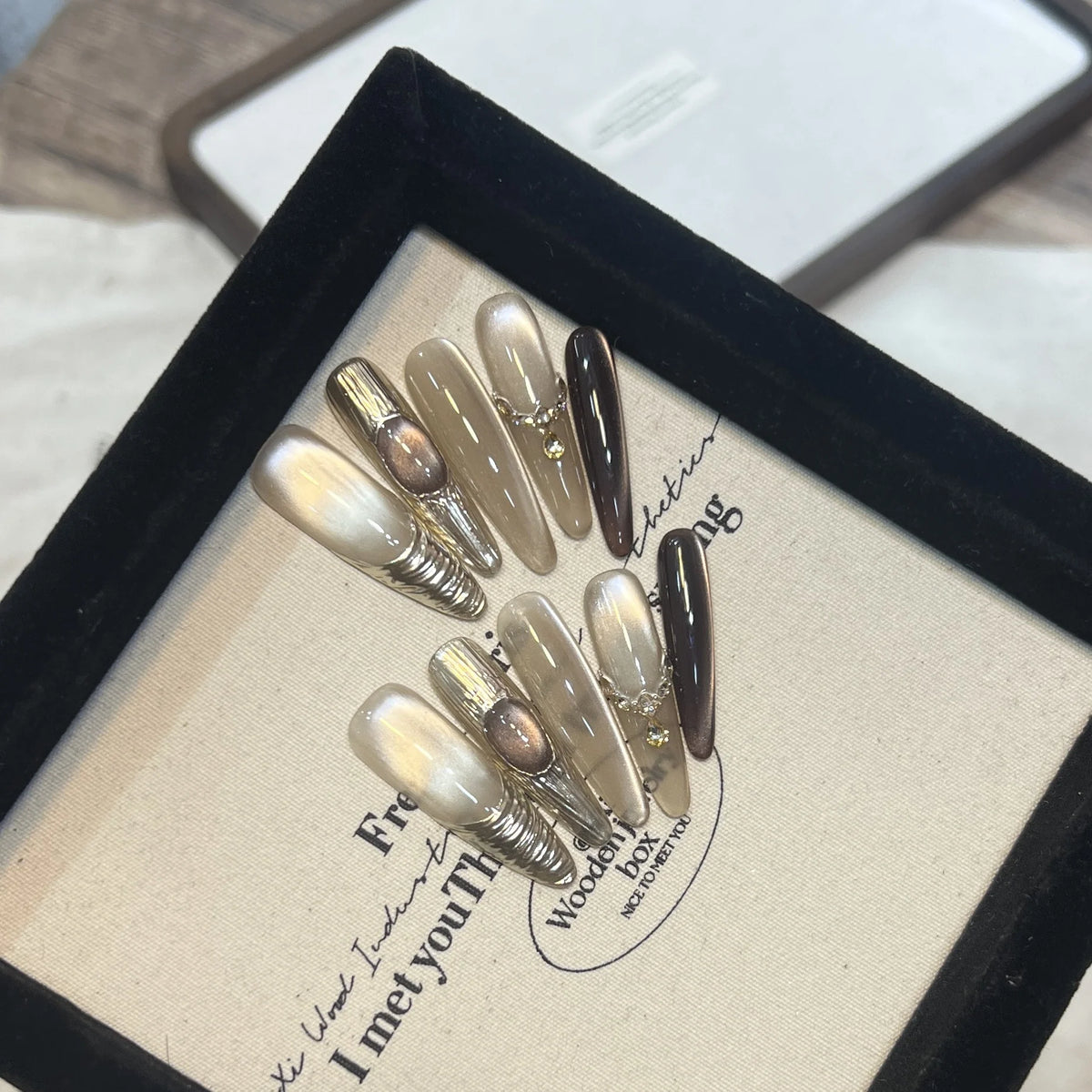 Press-On Nail Set Artistic Designs Reusable