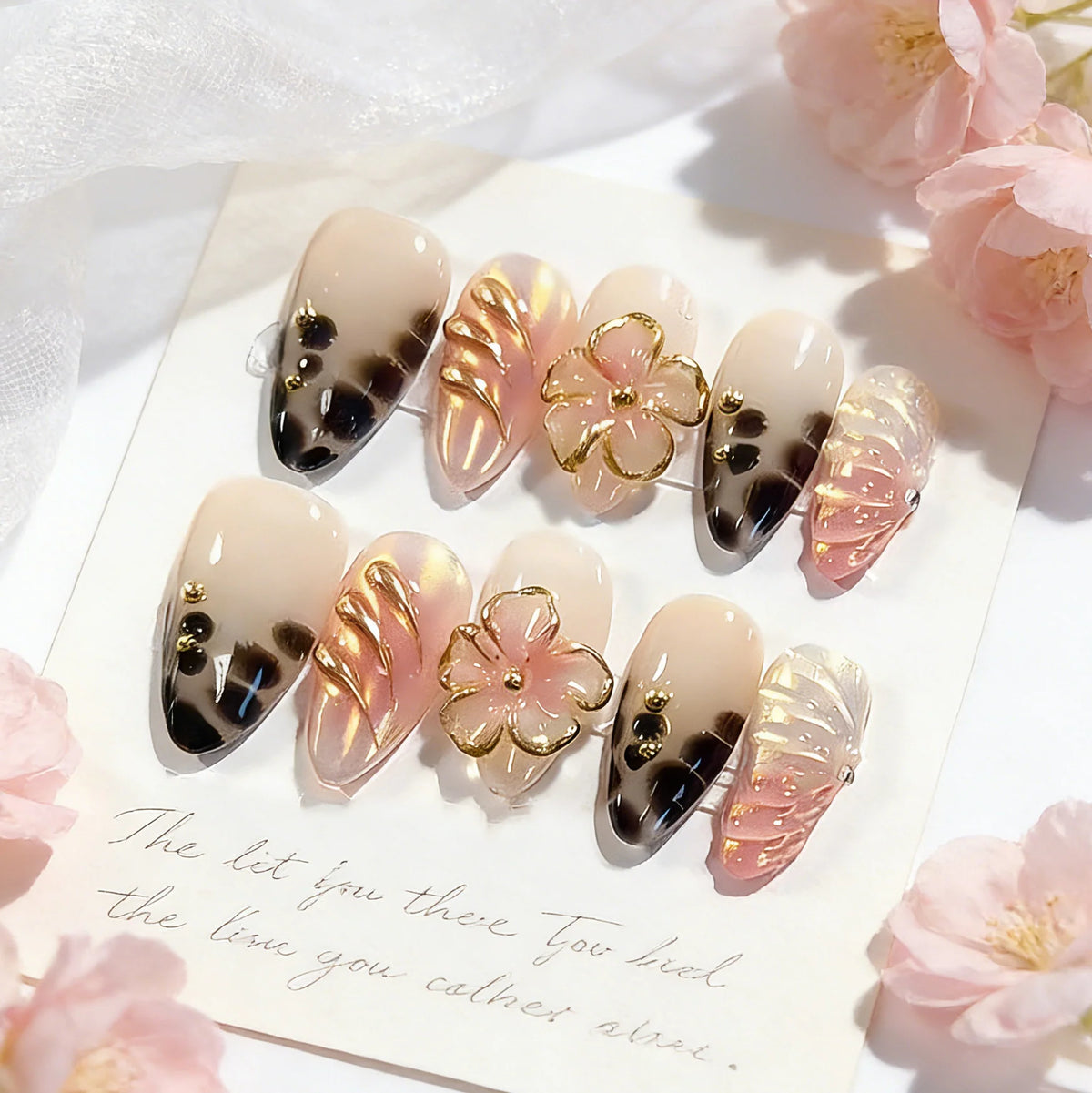 Press-On Nail Set Artistic Floral Easy Application