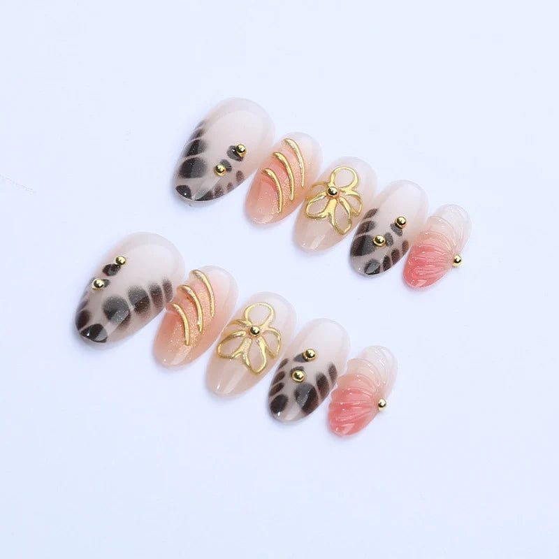 Press-On Nail Set Artistic Floral Easy Application