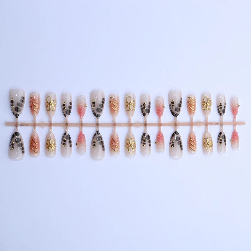 Press-On Nail Set Artistic Floral Easy Application