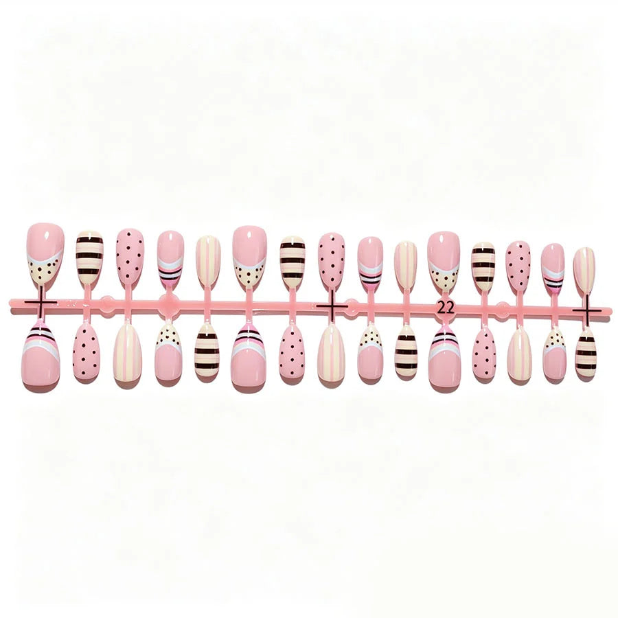 Press-On Nail Set Artistic Patterns Self-Adhesive & Reusable