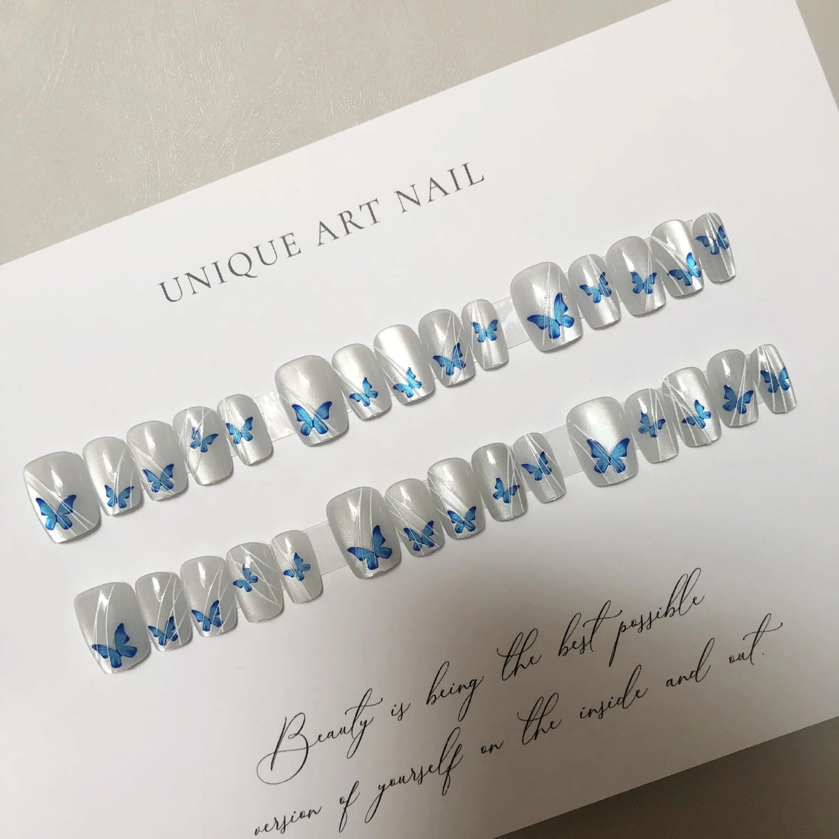 Press-On Nail Set Blue Floral Peel & Stick