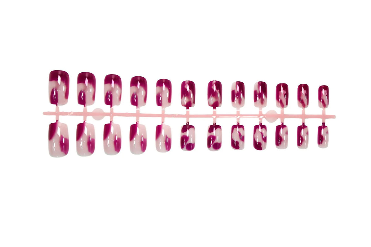 Press-On Nail Set Blue Gradient & Easy Application