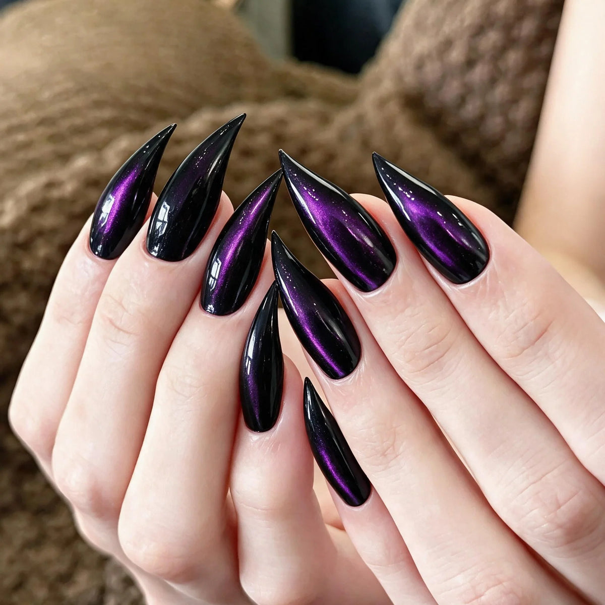 Press-On Nail Set Cat-Eye Finish & Easy Application