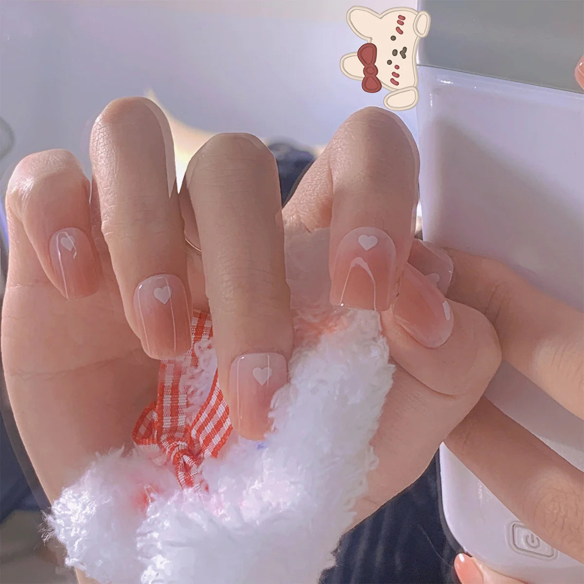 Press-On Nail Set Cinnabar Heart Accents & Gentle Ombre