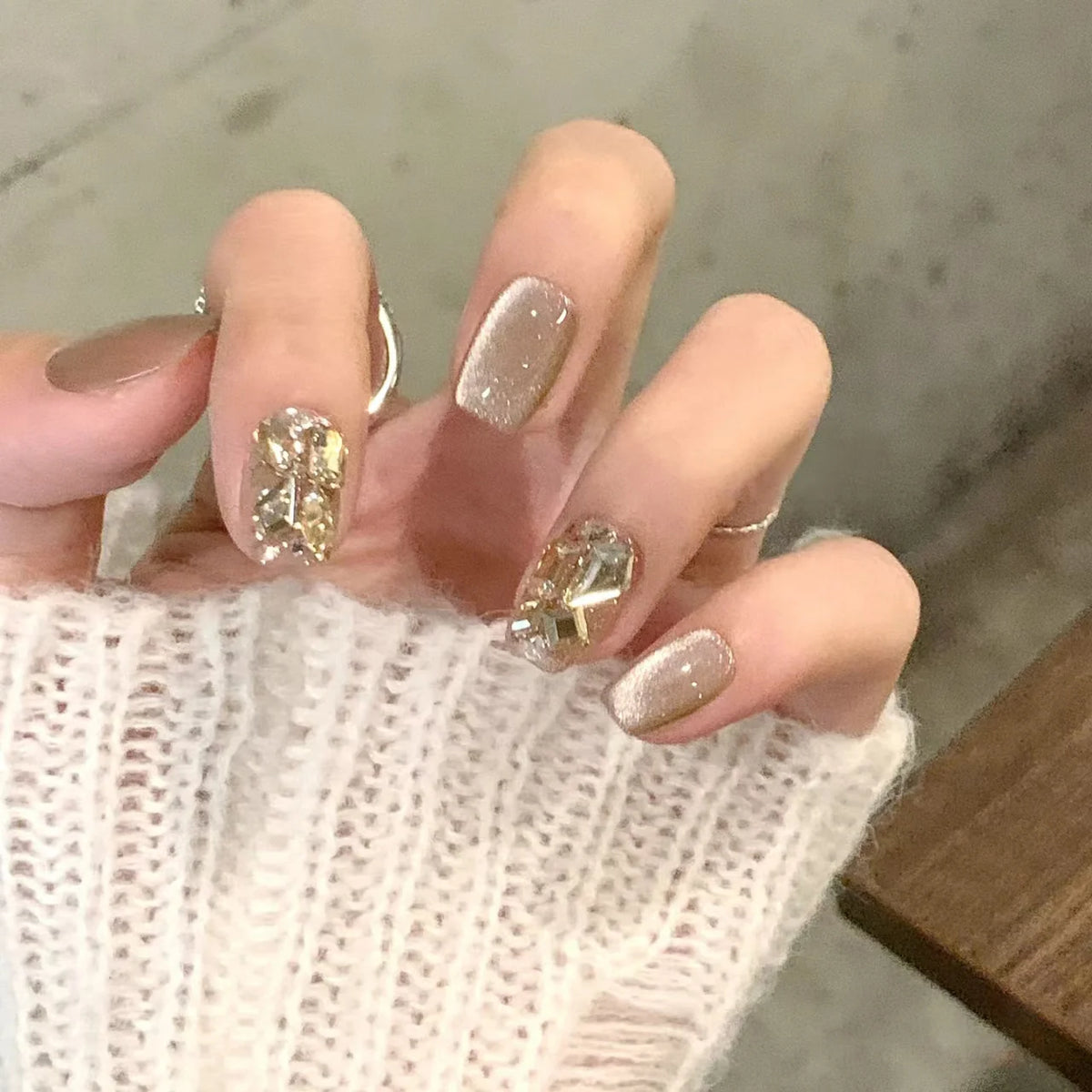 Press-On Nail Set Crystal-Embellished Sparkling Finish